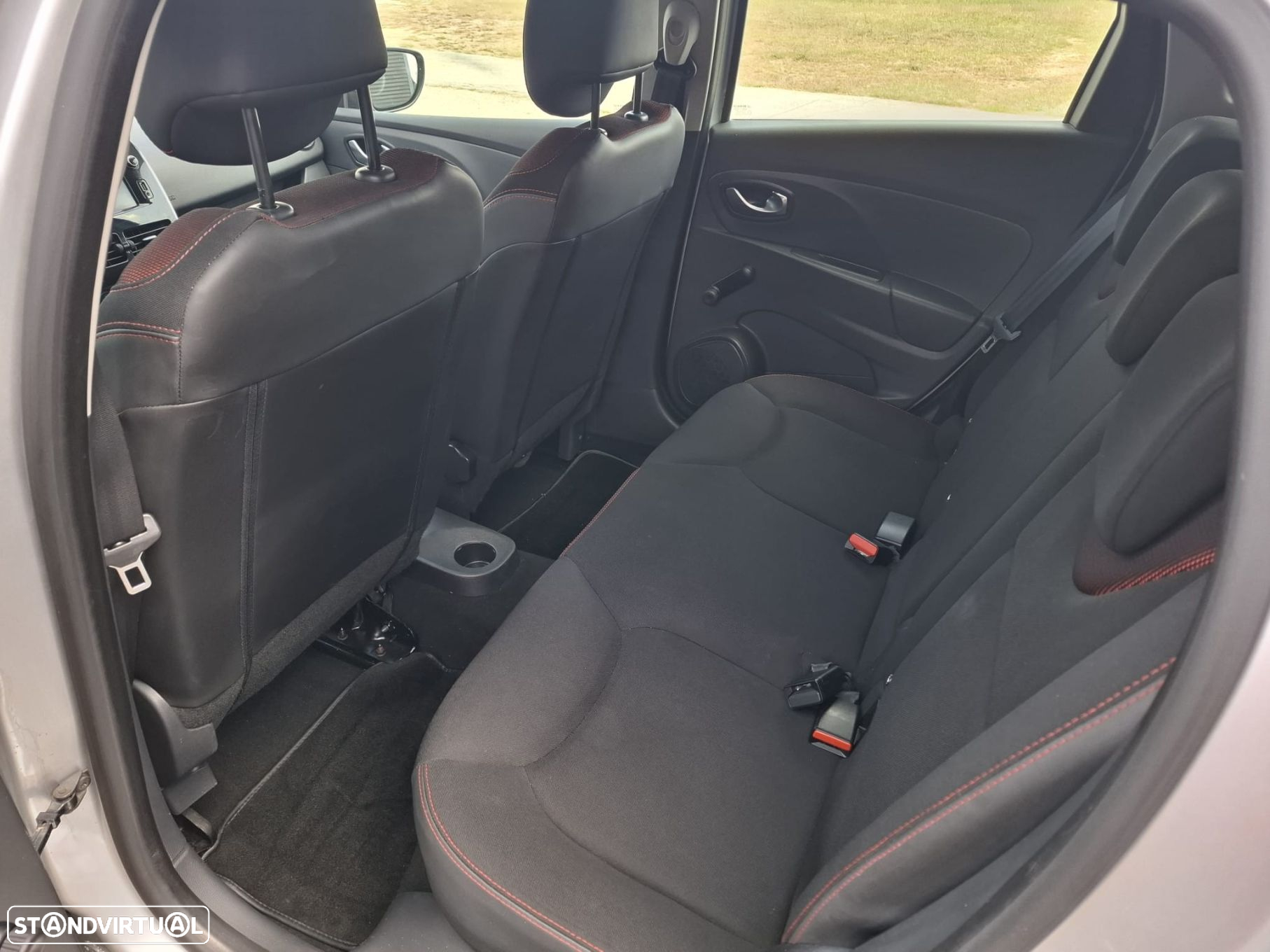 Renault Clio Sport Tourer dCi 75 Stop & Start Expression - 18