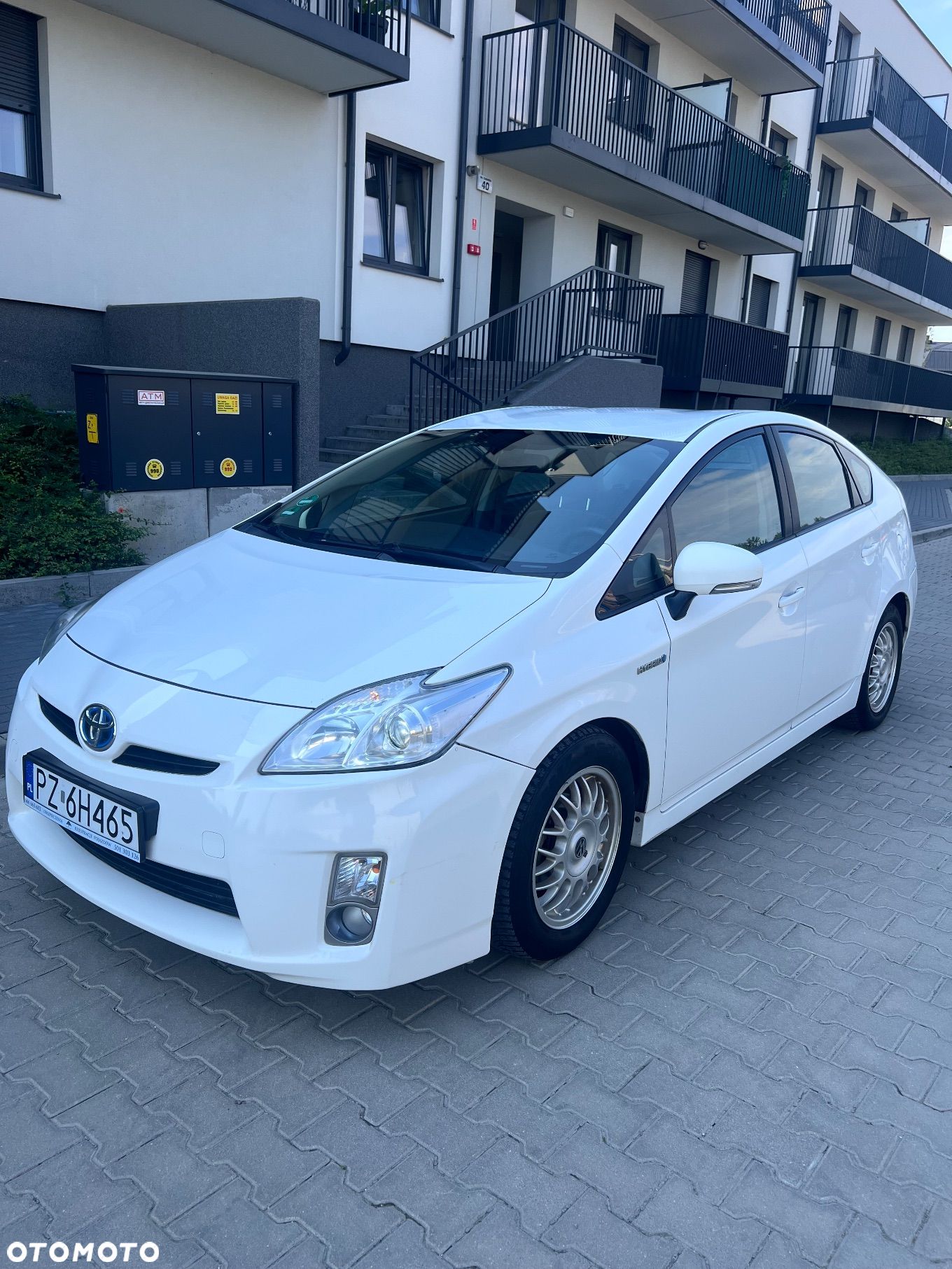 Toyota Prius 1.8 HSD Active - 1