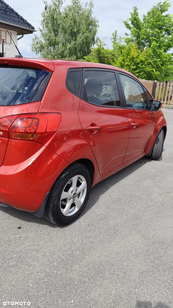 Kia Venga 1.6 L - 17