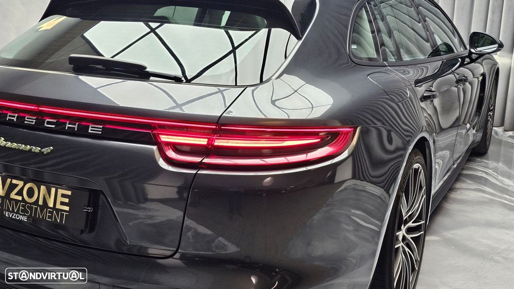 Porsche Panamera Sport Turismo 4 E-Hybrid Platinum Edition - 35