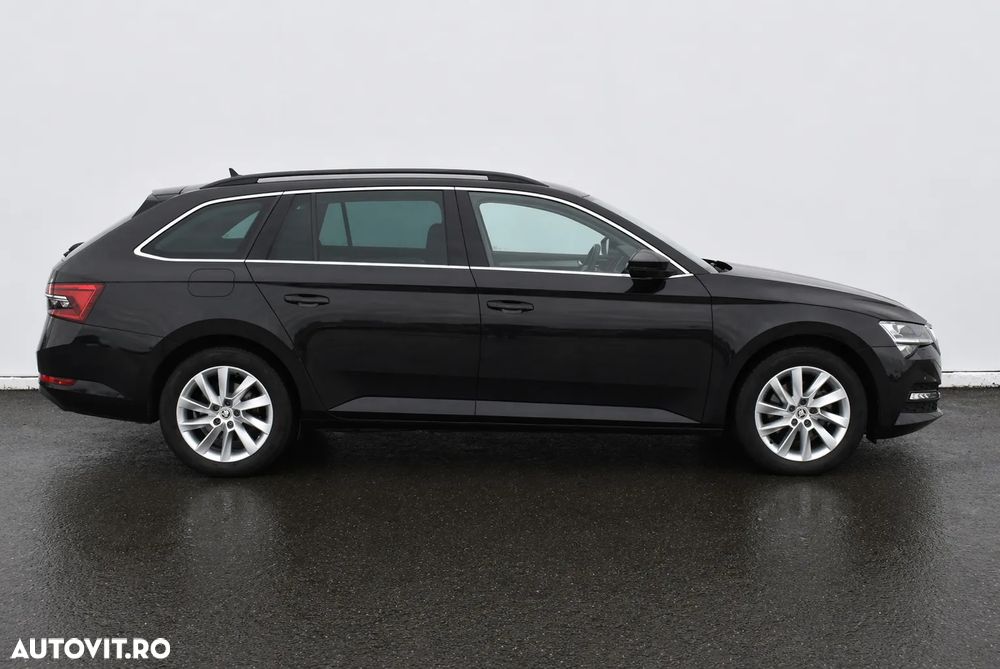 Skoda Superb 2.0 TDI DSG Ambition - 8