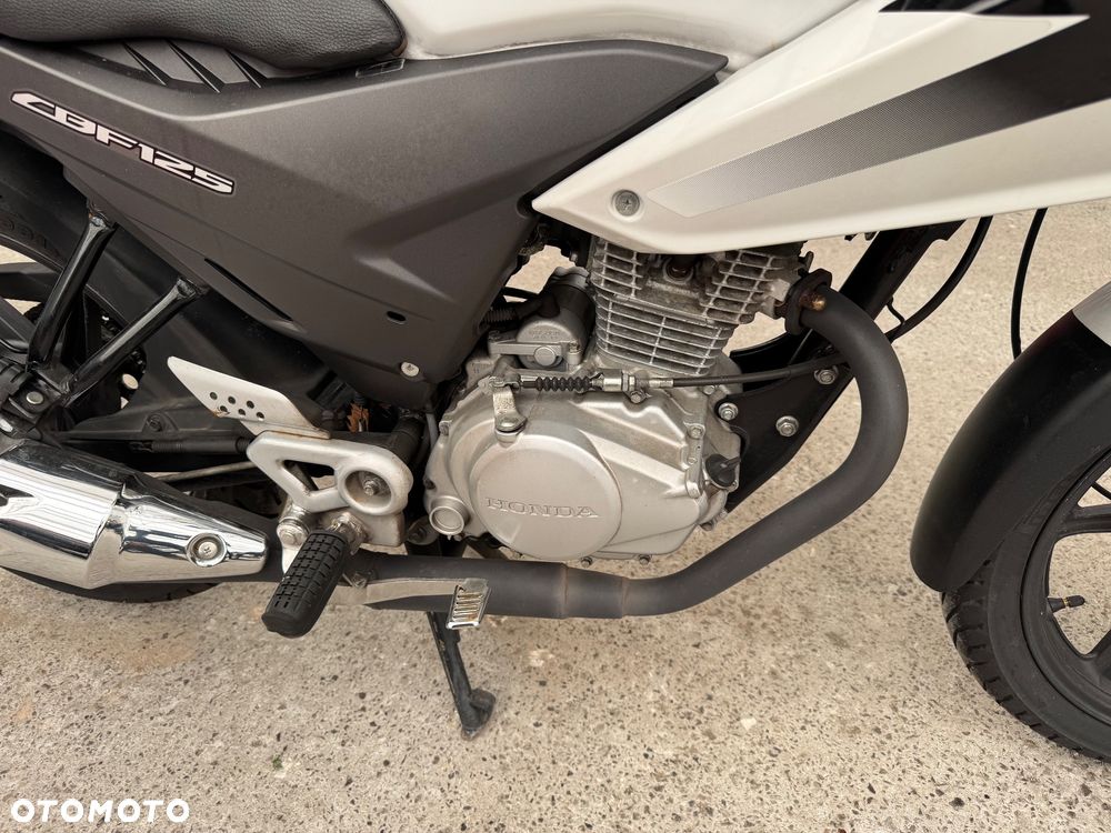 Honda CBF - 12