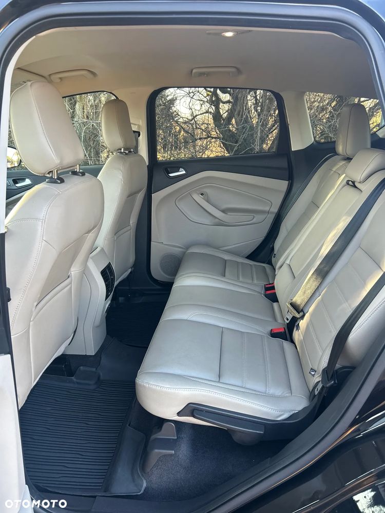 Ford Kuga - 9