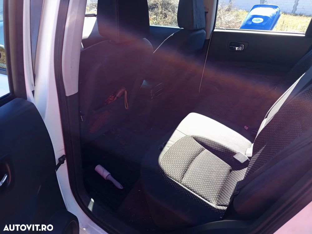 Nissan Qashqai 1.5 DCI Tekna - 4