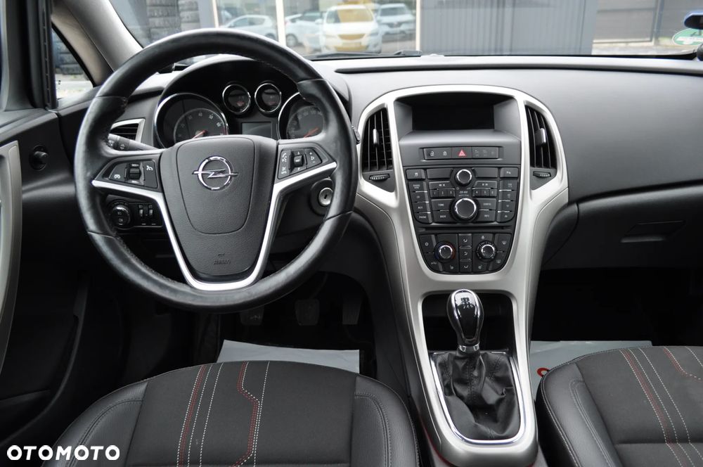 Opel Astra 1.4 Turbo Sports Tourer 150 Jahre - 22