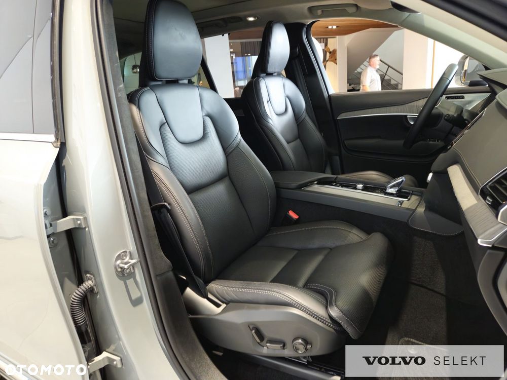 Volvo XC 90 - 25