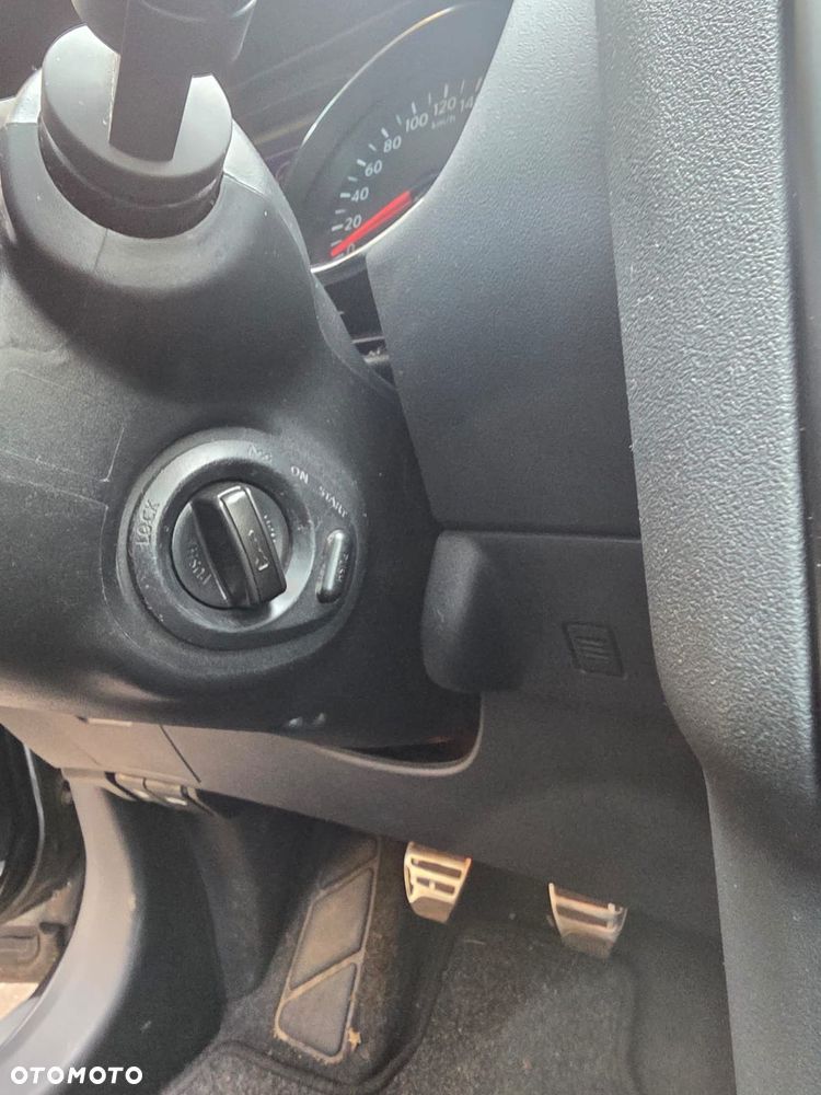 Nissan Qashqai 2.0 dCi DPF tekna - 12