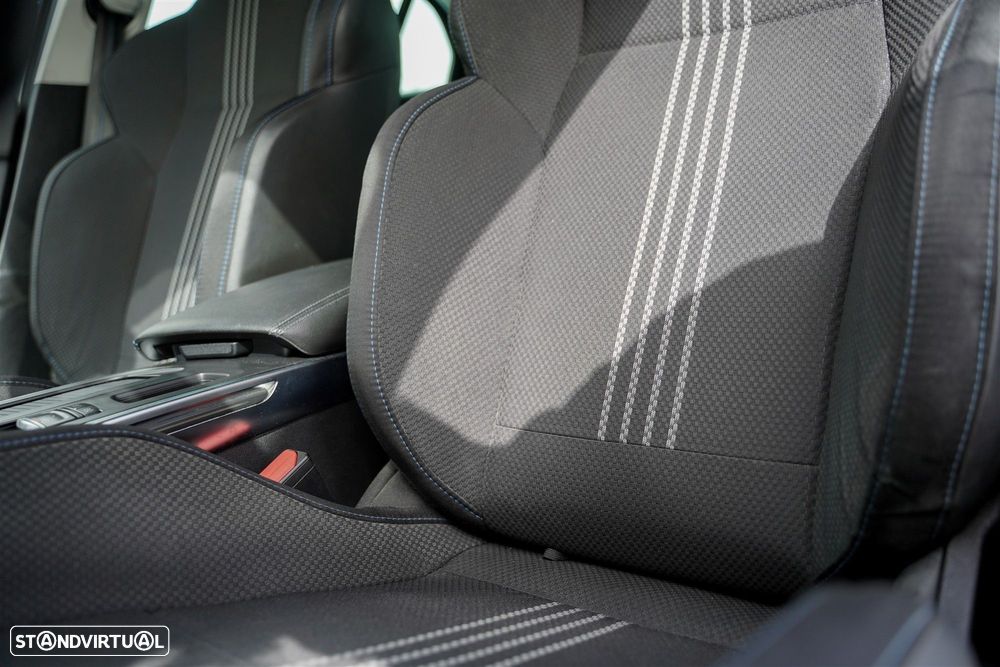 Renault Mégane 1.5 dCi GT Line EDC - 28