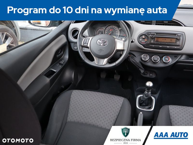 Toyota Yaris - 8