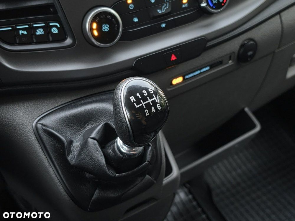 Ford Transit - 12