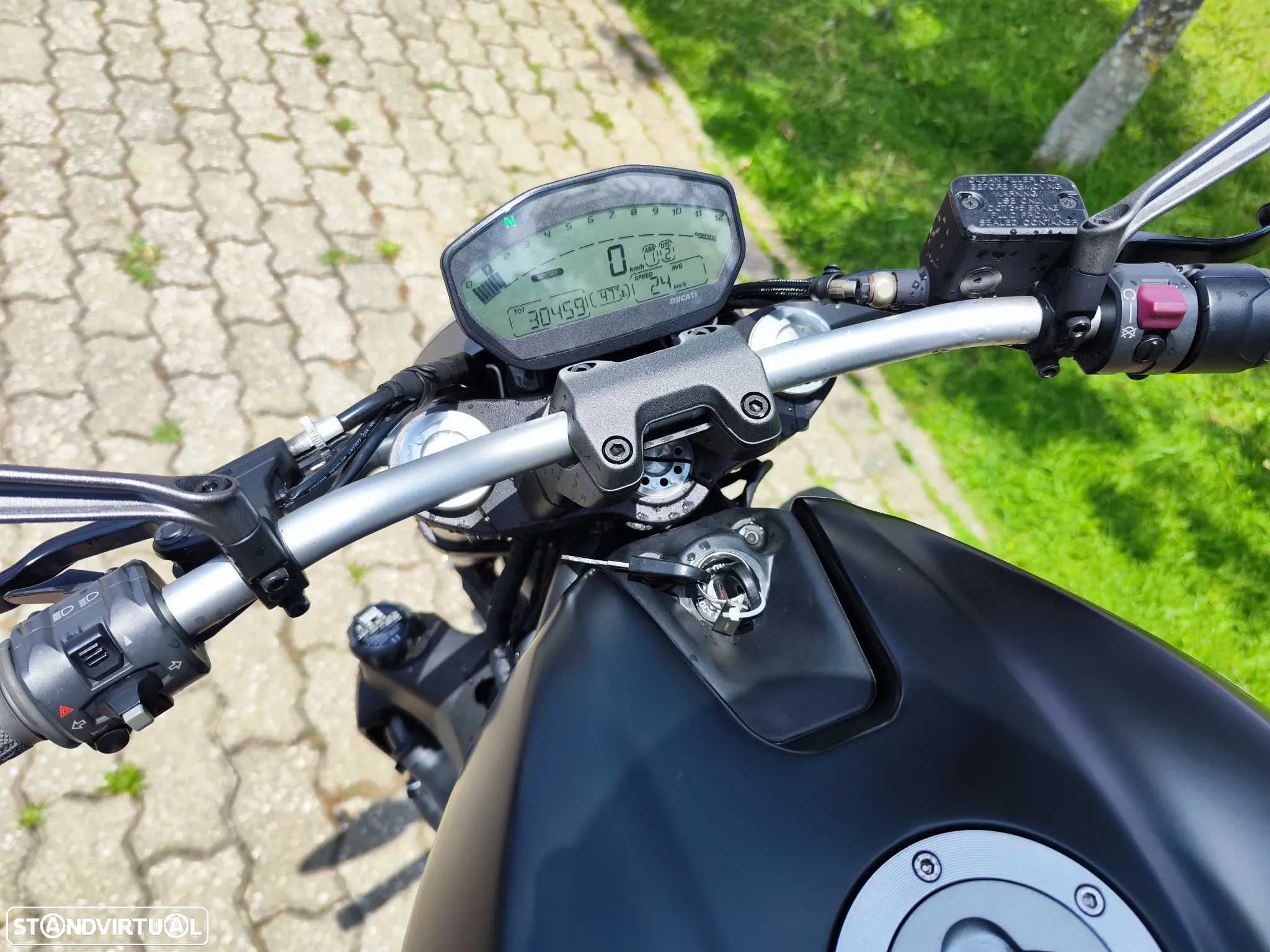 Ducati Monster 821 Abs - 8