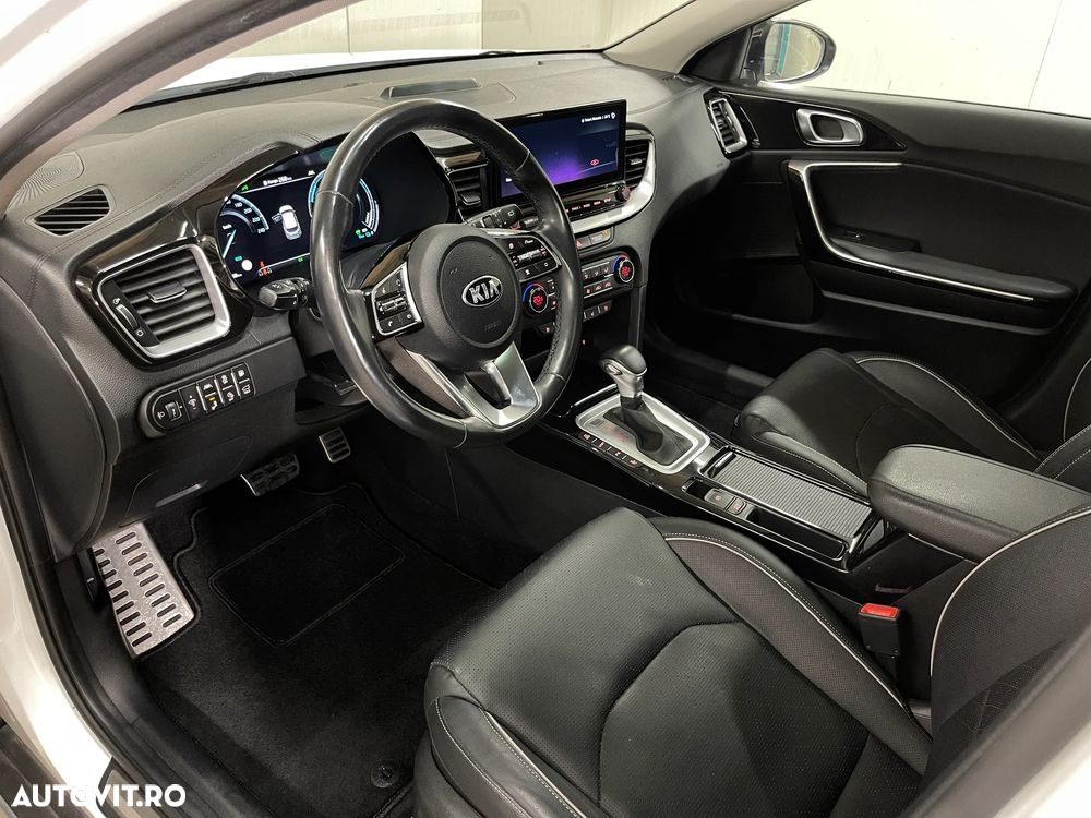 Kia XCeed 1.6 GDI 6DCT PHEV Vision - 6