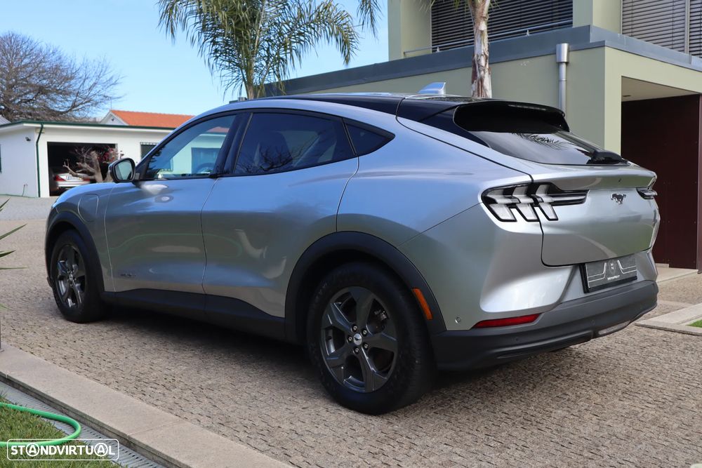 Ford Mustang Mach-E Standard - 4