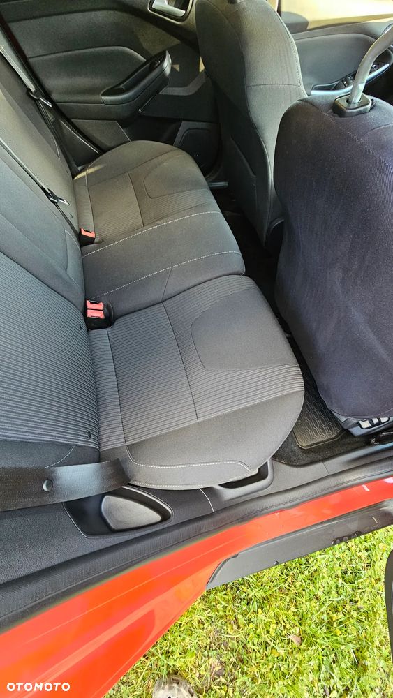 Ford Focus 1.6 FF Titanium - 11