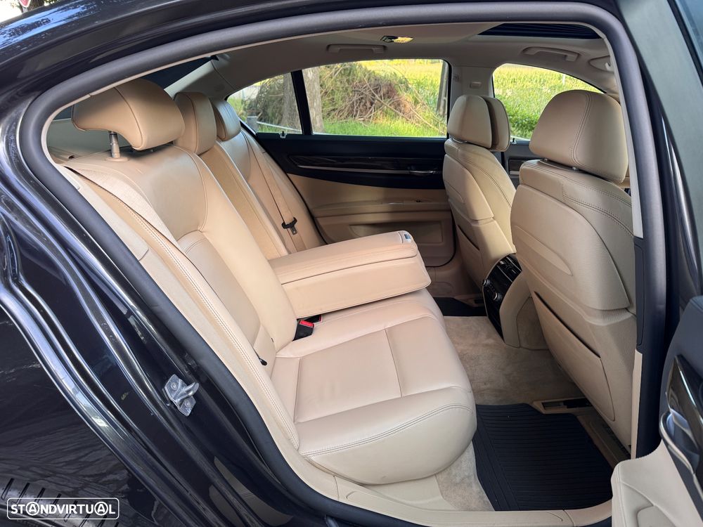 BMW 740 d - 54