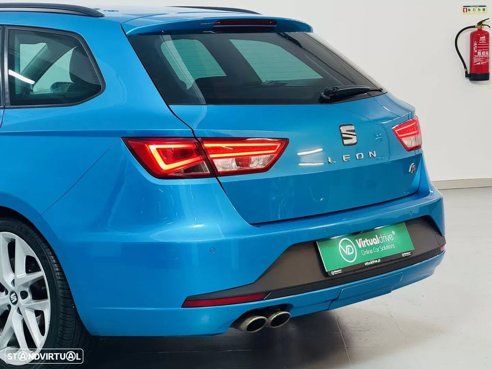 SEAT Leon ST 2.0 TDI FR Plus - 10