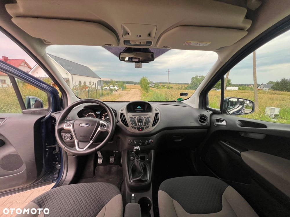 Ford Tourneo Courier - 30