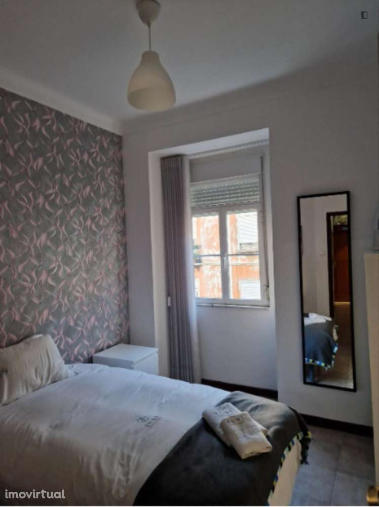 Quarto - localizado em Penha de França Lisbon - Grande imagem: 2/9