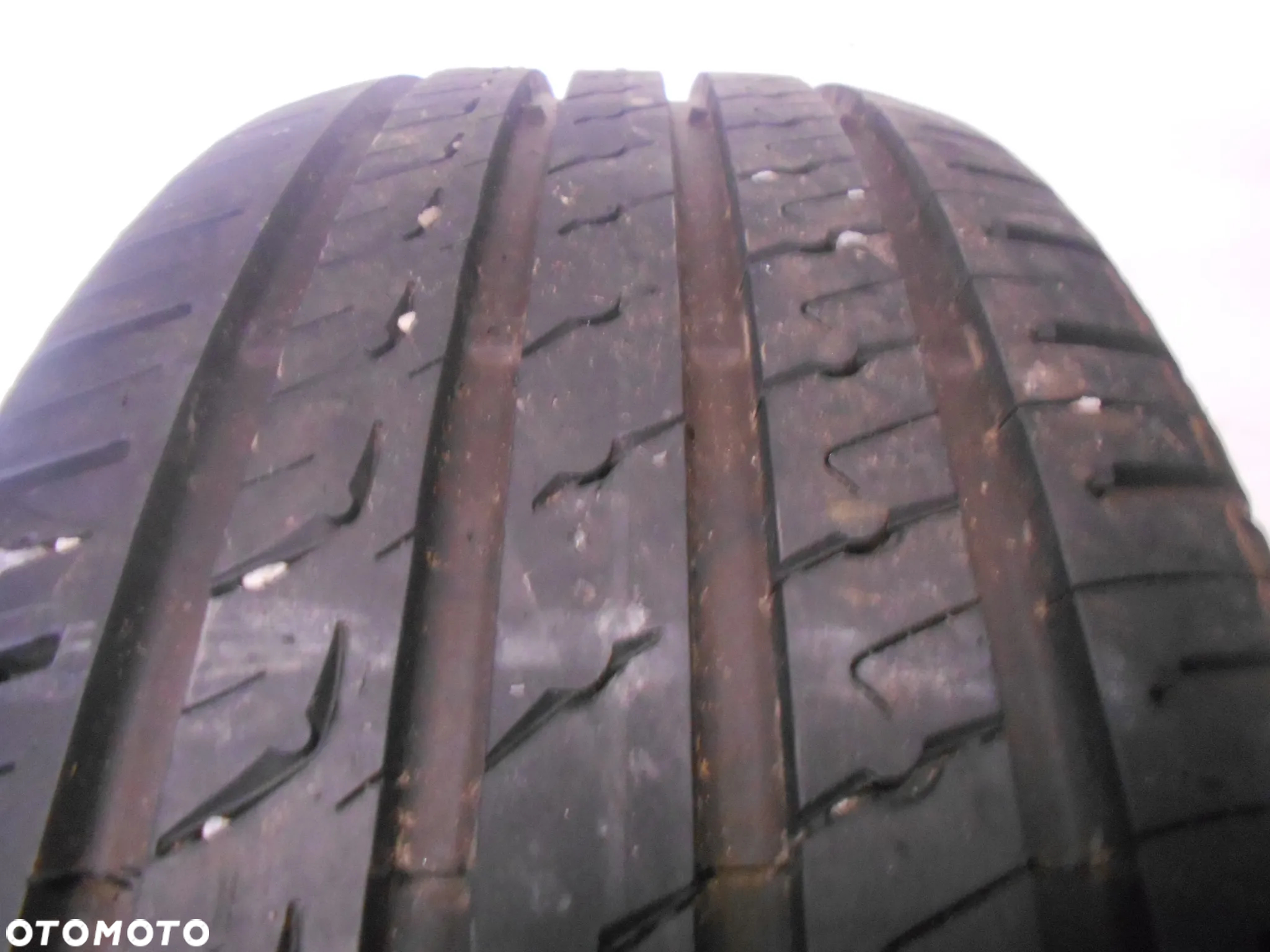 OPONA POJEDYNKA 225/55R18 BARUM BRAVURIS 5 HM DOT 2123 8.9MM - 2