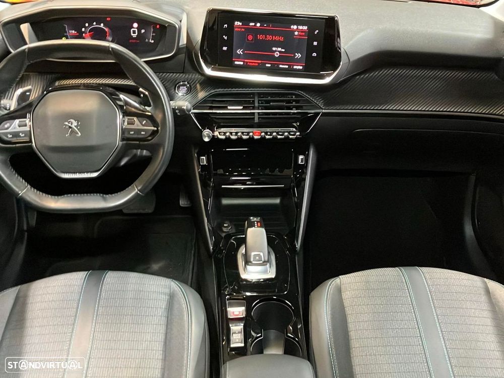 Peugeot 208 - 9