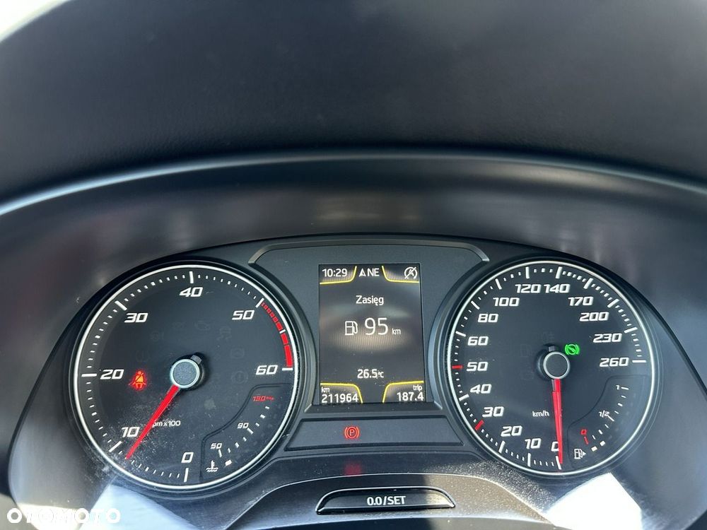 Seat Leon Sportstourer 2.0 TDI FR S&S DSG - 17