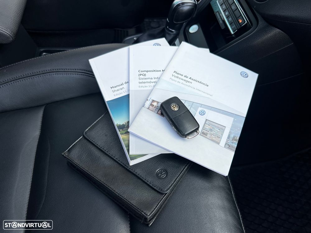 VW Sharan 2.0 TDI Blue Highline DSG - 38