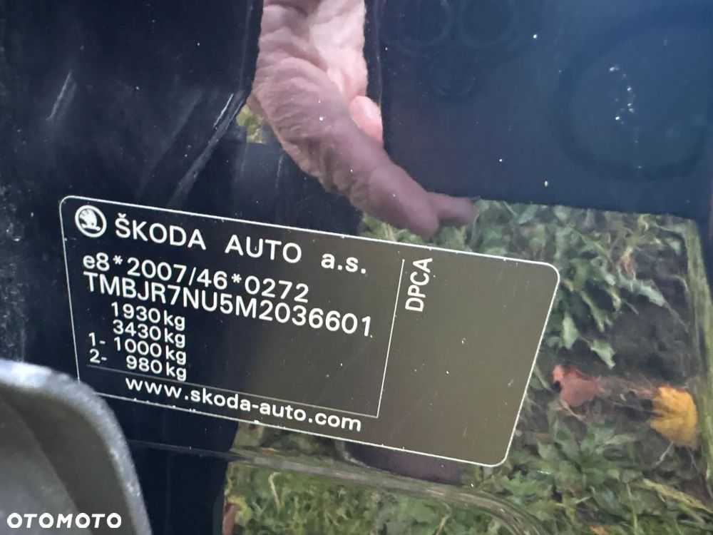 Skoda Karoq 1.5 TSI ACT 4x2 Ambition DSG - 25
