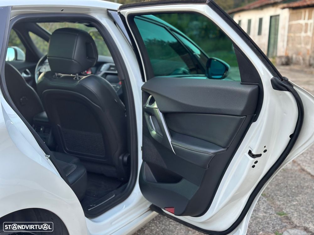 DS DS5 1.6 BlueHDi So Chic - 44