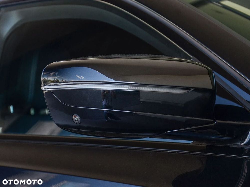 BMW Seria 3 330e xDrive M Sport sport - 9
