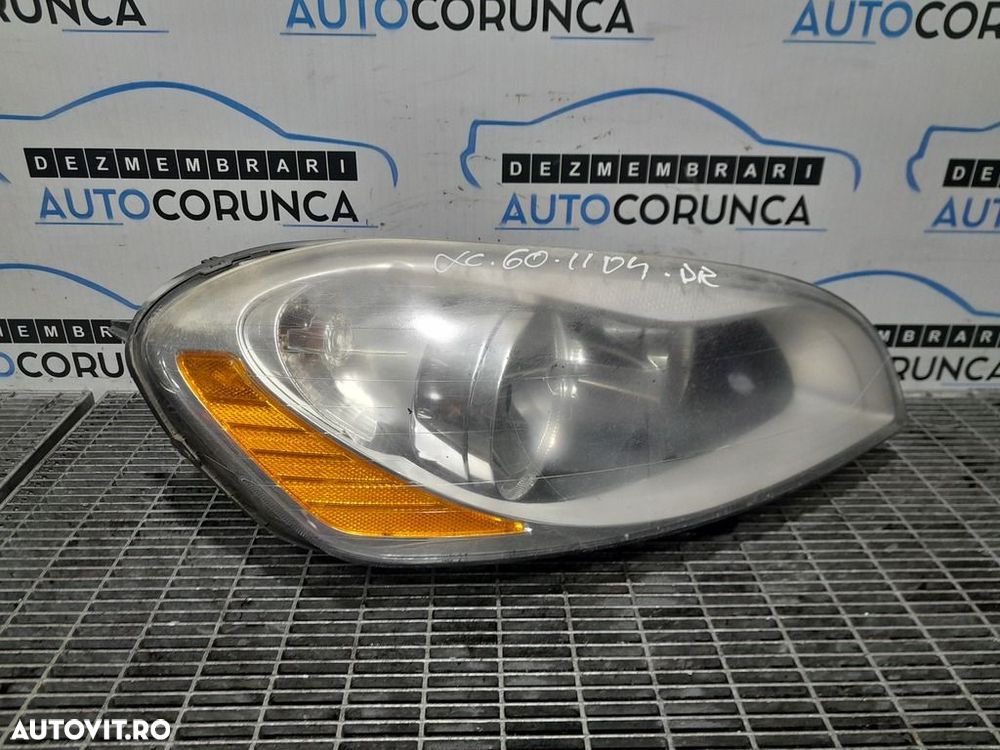 Far Dreapta Volvo XC60 2008 - 2013 SUV 4 Usi (1104) Fara xenon 30763146 - 2