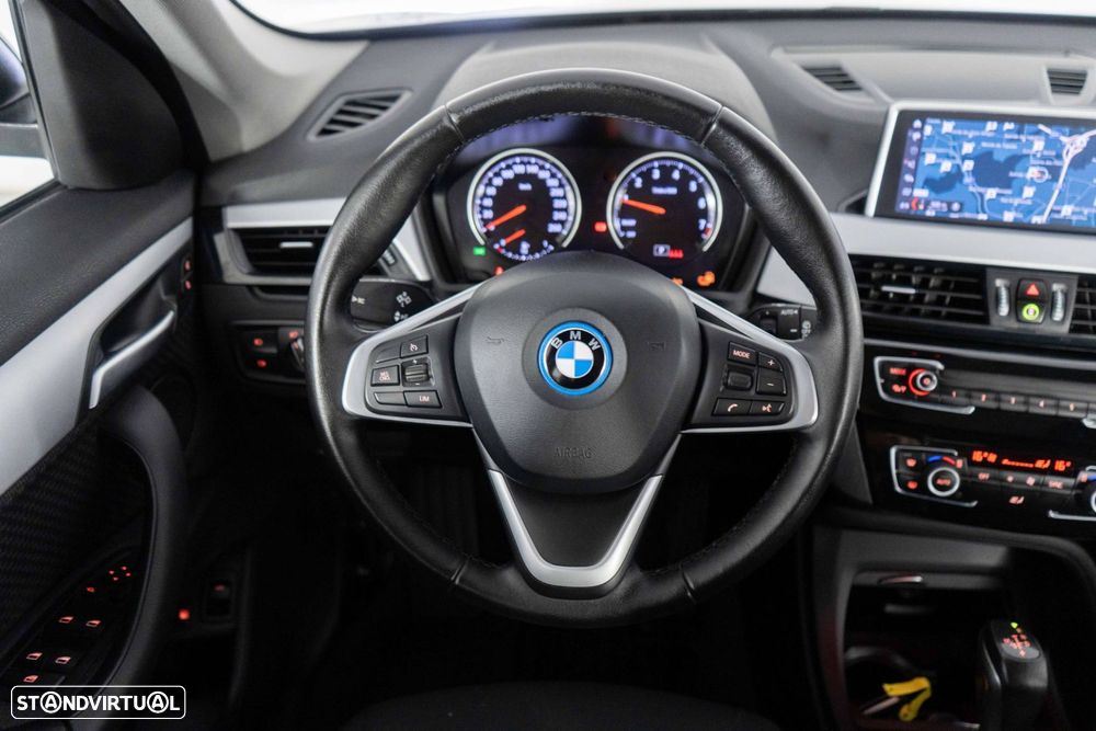 BMW X1 25 e xDrive Corporate Edition - 27