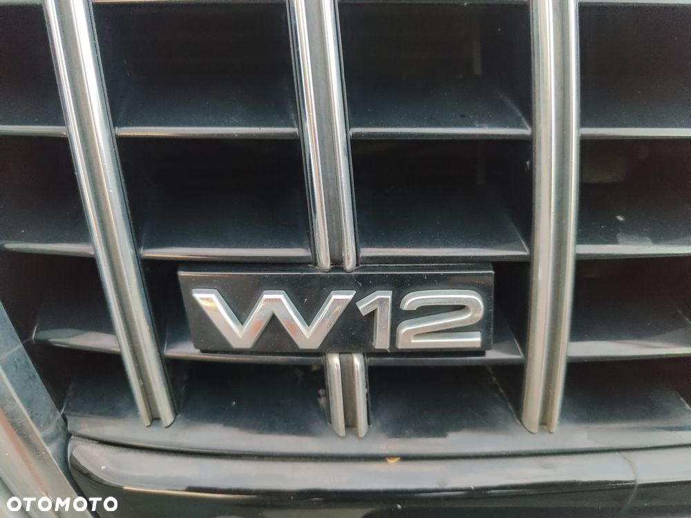 Audi A8 W12 quattro - 18