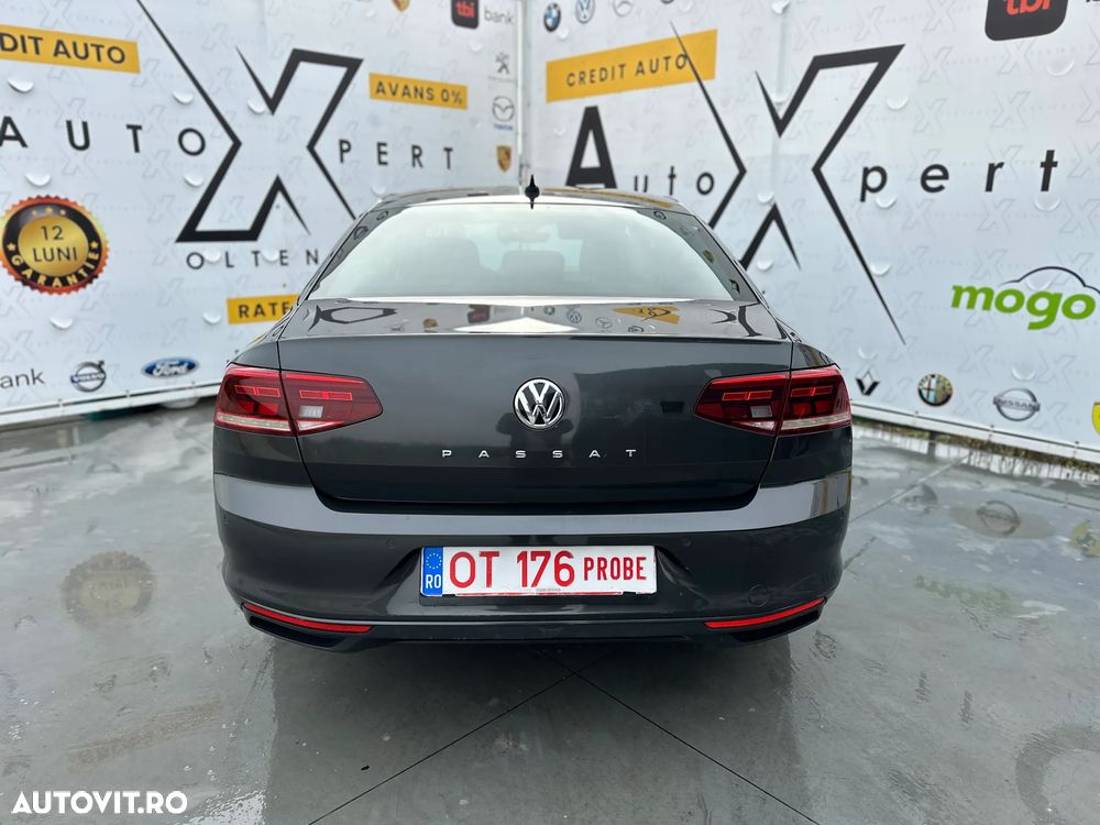 Volkswagen Passat 1.6 TDI SCR DSG Comfortline - 13
