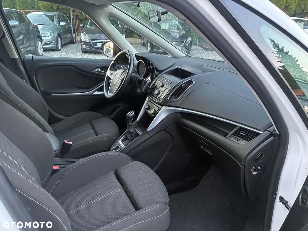 Opel Zafira - 12