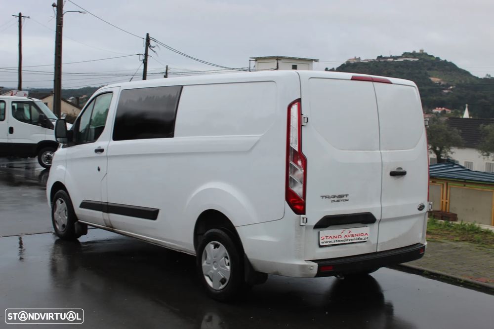 Ford Transit Custom 2.0 TDCi // 6 Lugares - 6