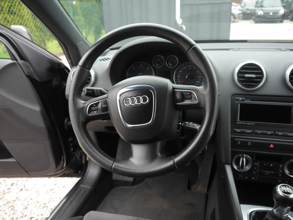 Audi A3 Sportback 2.0 TDI S line Sportpaket plus - 8