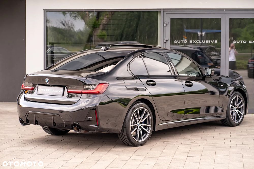 BMW Seria 3 330i xDrive M Sport sport - 24