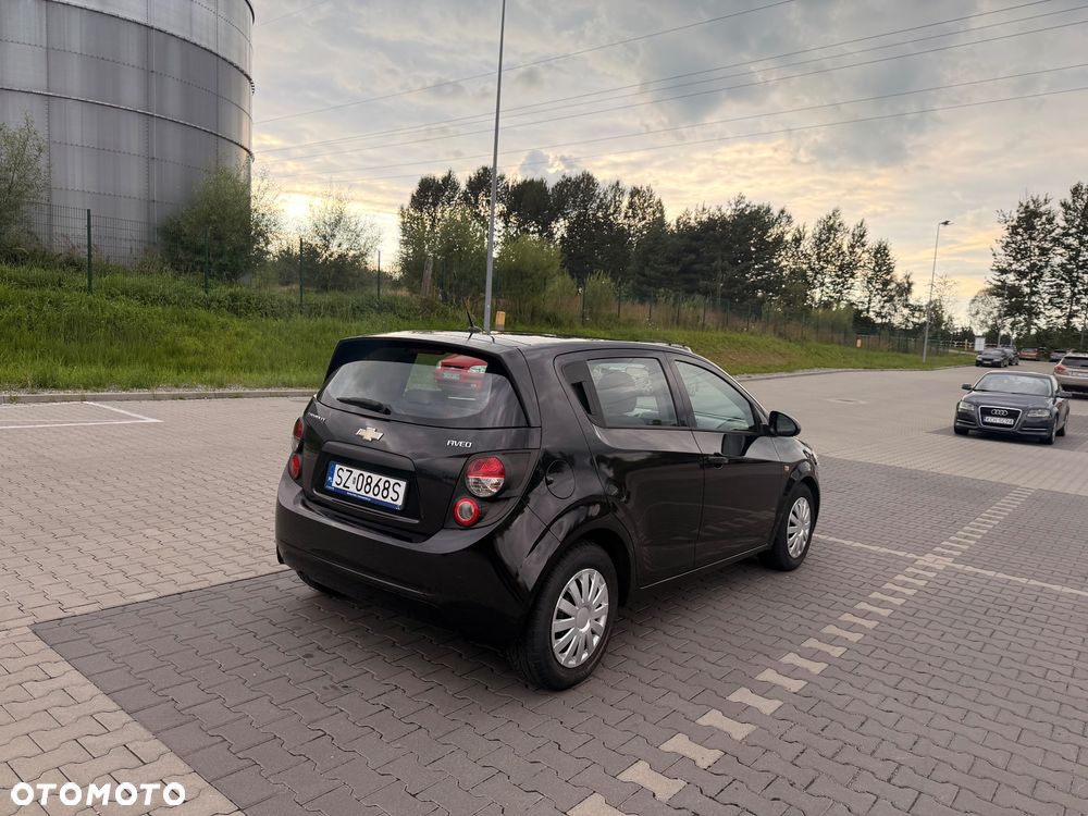 Chevrolet Aveo - 8