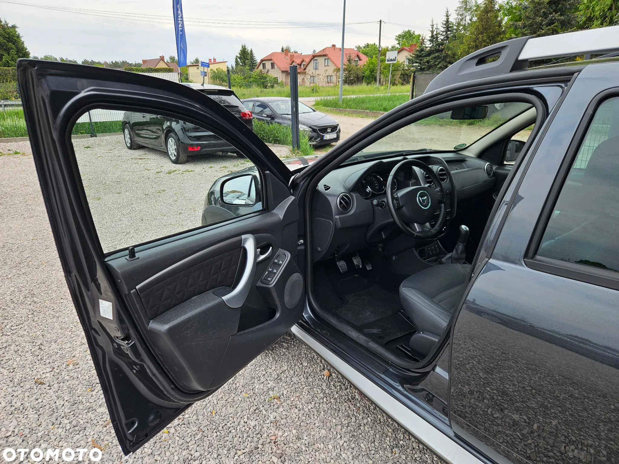Dacia Duster 1.6 SCe Essential - 19