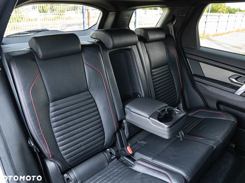 Land Rover Discovery Sport 2.0 D150 R-Dynamic S - 29