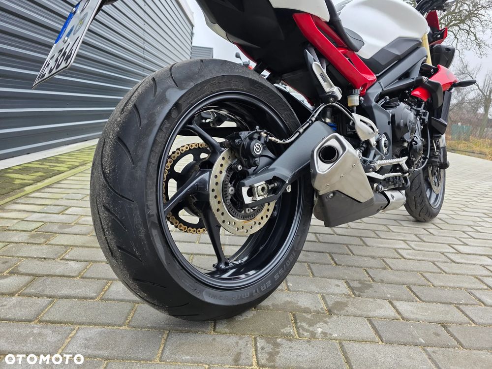 Triumph Street Triple - 7