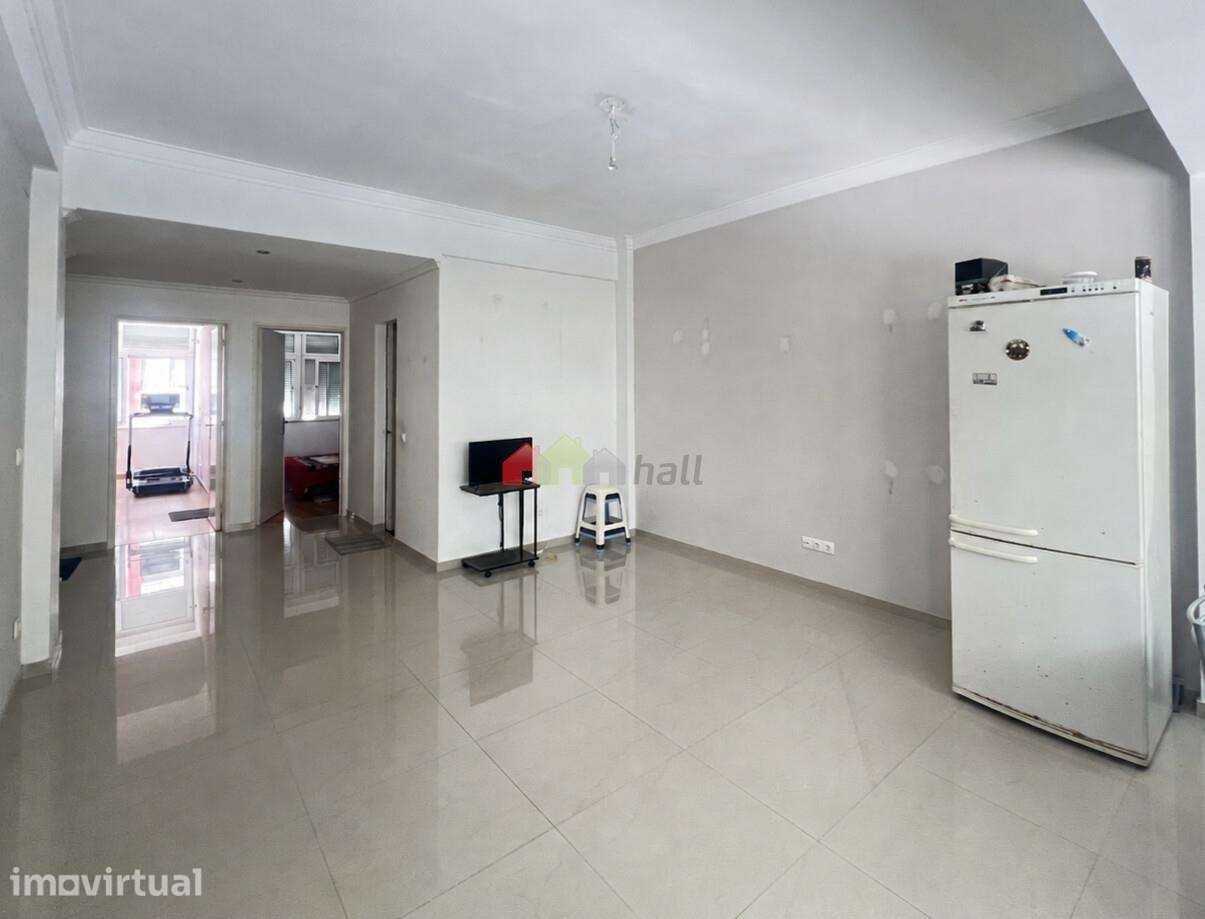 Apartamento T3 com 2 Wc´s e arrecadação - Grande imagem: 3/15