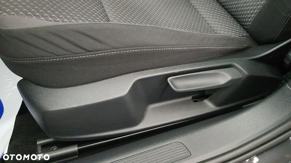 Volkswagen Passat - 25