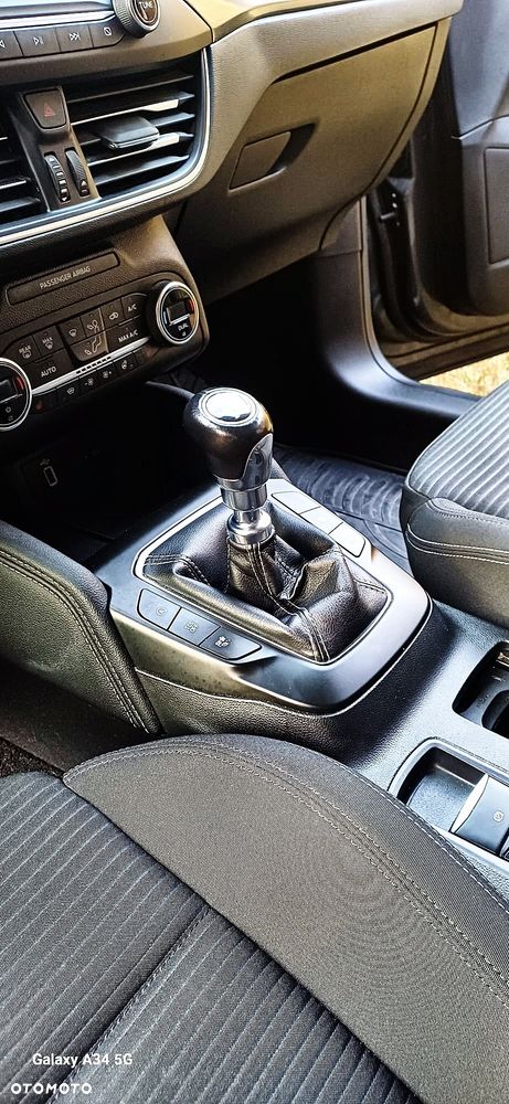 Ford Focus 1.5 EcoBlue Connected - 18