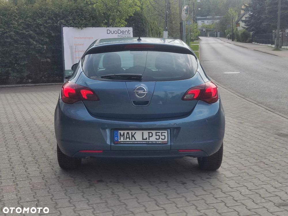 Opel Astra 1.4 Turbo Active - 11