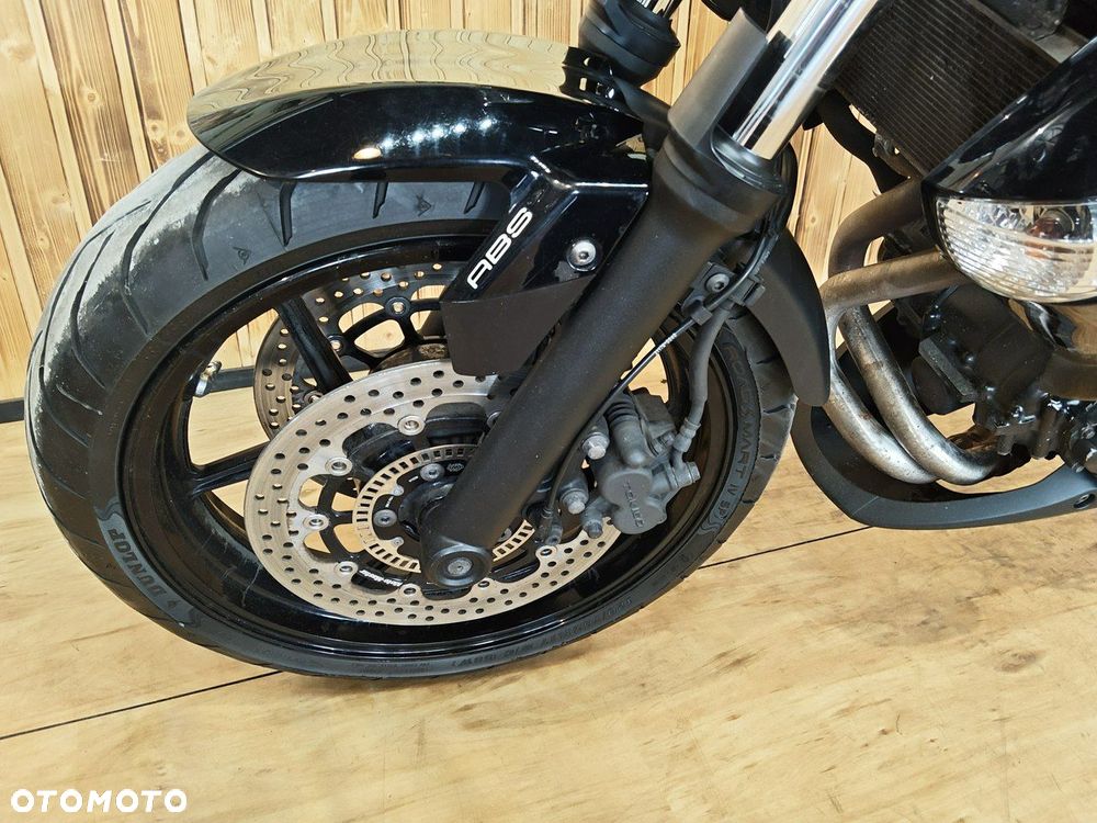 Kawasaki ER - 10