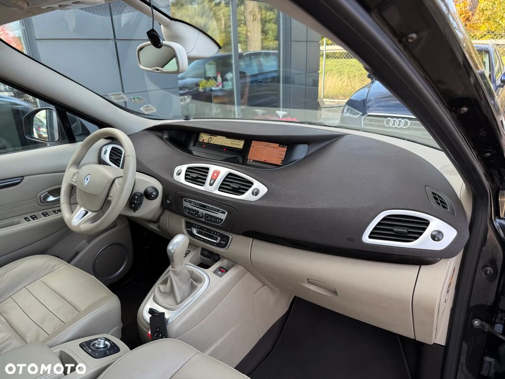Renault Scenic 2.0 16V Privilege - 31