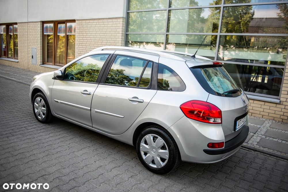 Renault Clio 1.2 16V Dynamique - 9
