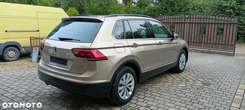 Volkswagen Tiguan - 5
