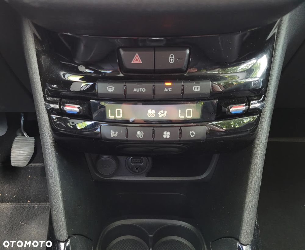Peugeot 2008 PureTech 130 Stop&Start Allure - 16
